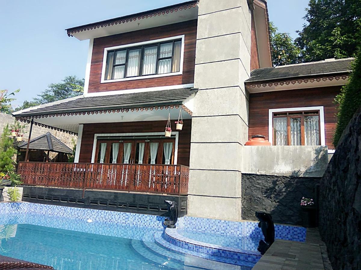 Villa Melati Garden Bandung Bagian luar foto